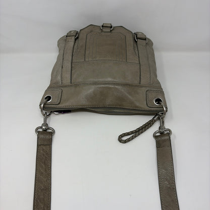 Pre-Owned The Sak Taupe Leather Handbag