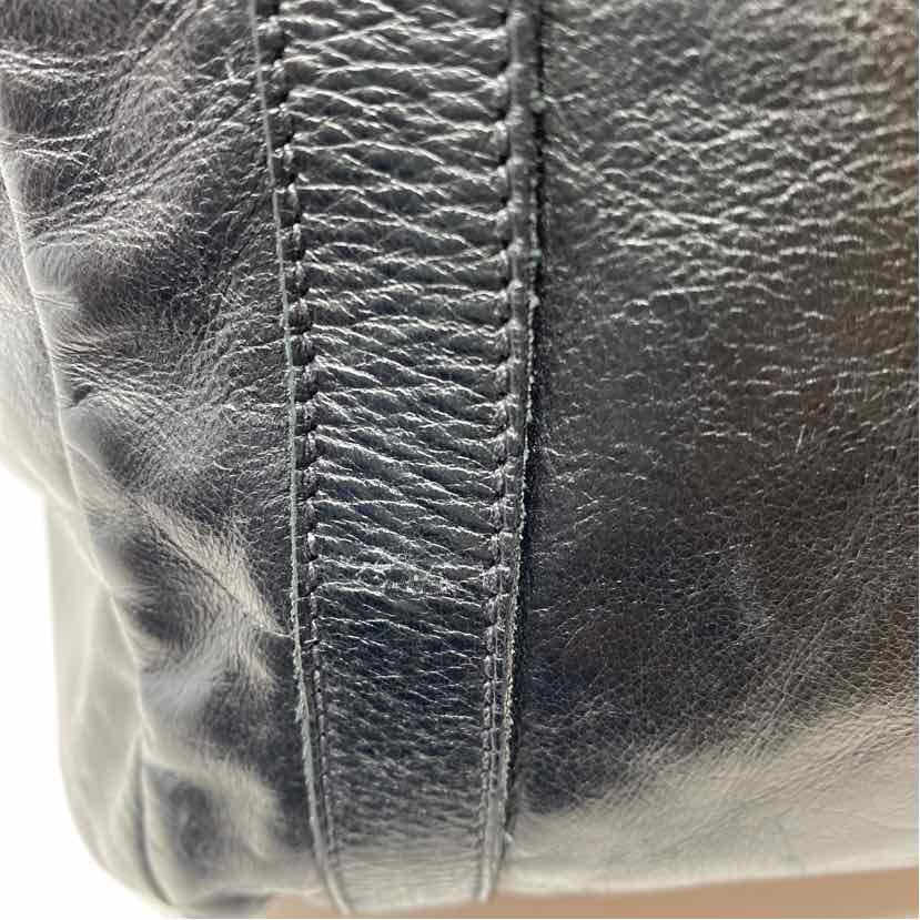 Pre-Owned Prada Black Leather Designer Handbag