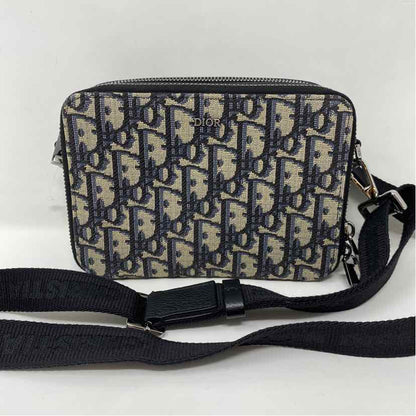 Pre-Owned Christian Dior Monogram Canvas Designer Handbag