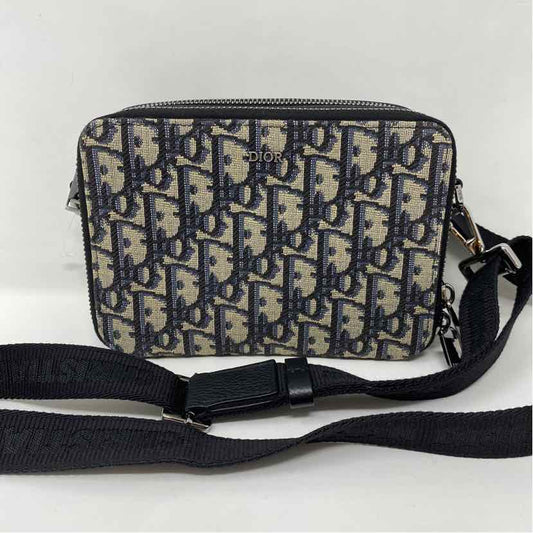 Pre-Owned Christian Dior Monogram Canvas Designer Handbag