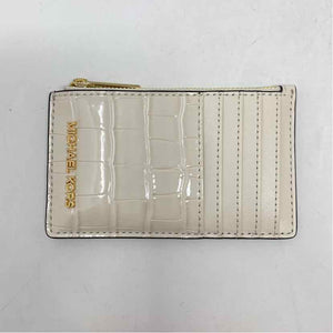 Pre-Owned Michael Kors White Leather Wallet