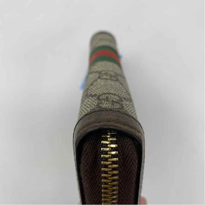 Pre-Owned Gucci Monogram Canvas Designer Wallet