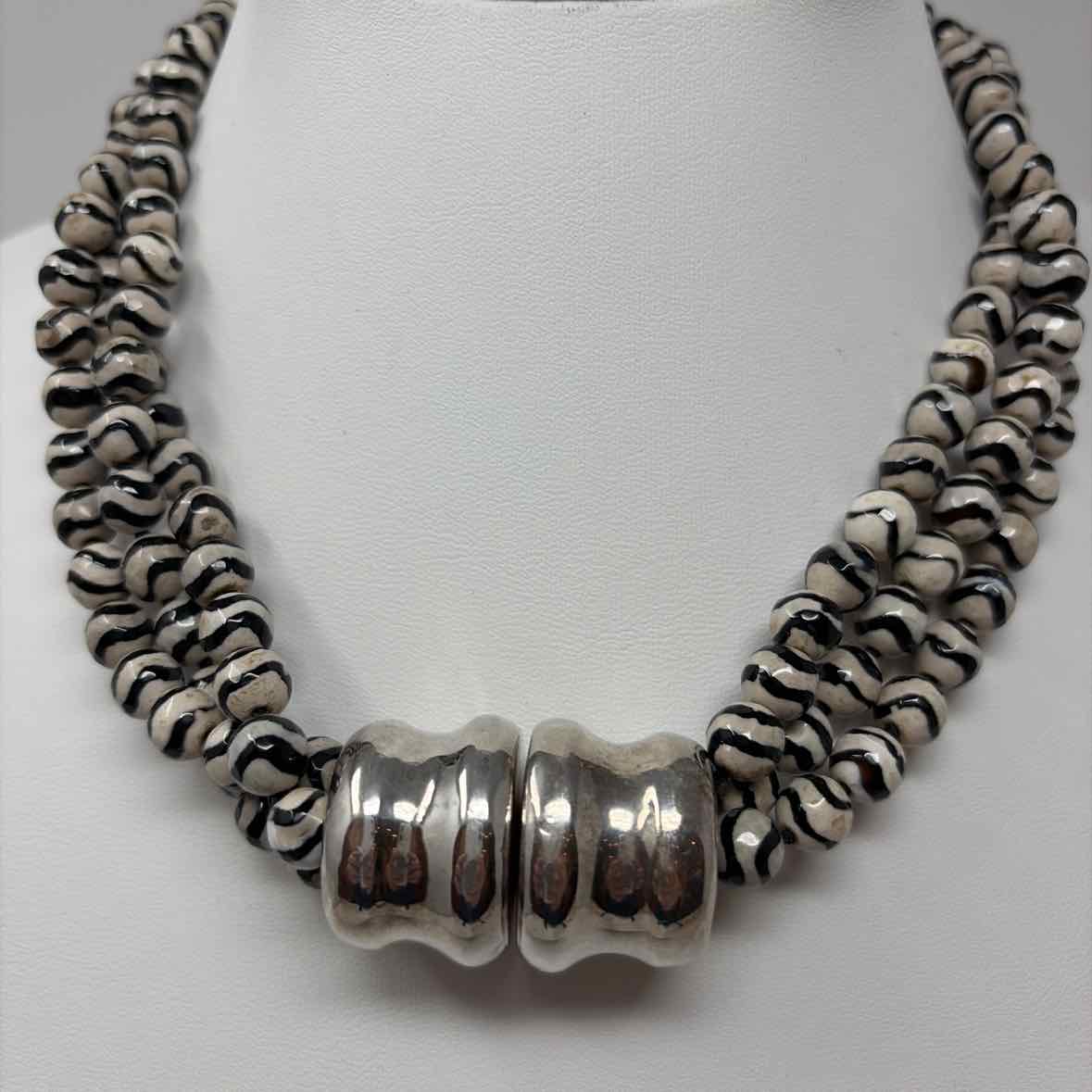 Pre-Owned Simon Sebbag Designs Black/White Ceramic Necklace