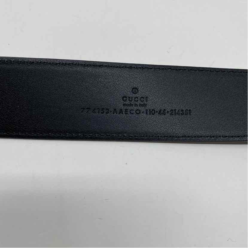 Pre-Owned Gucci Grey Leather Designer Belt