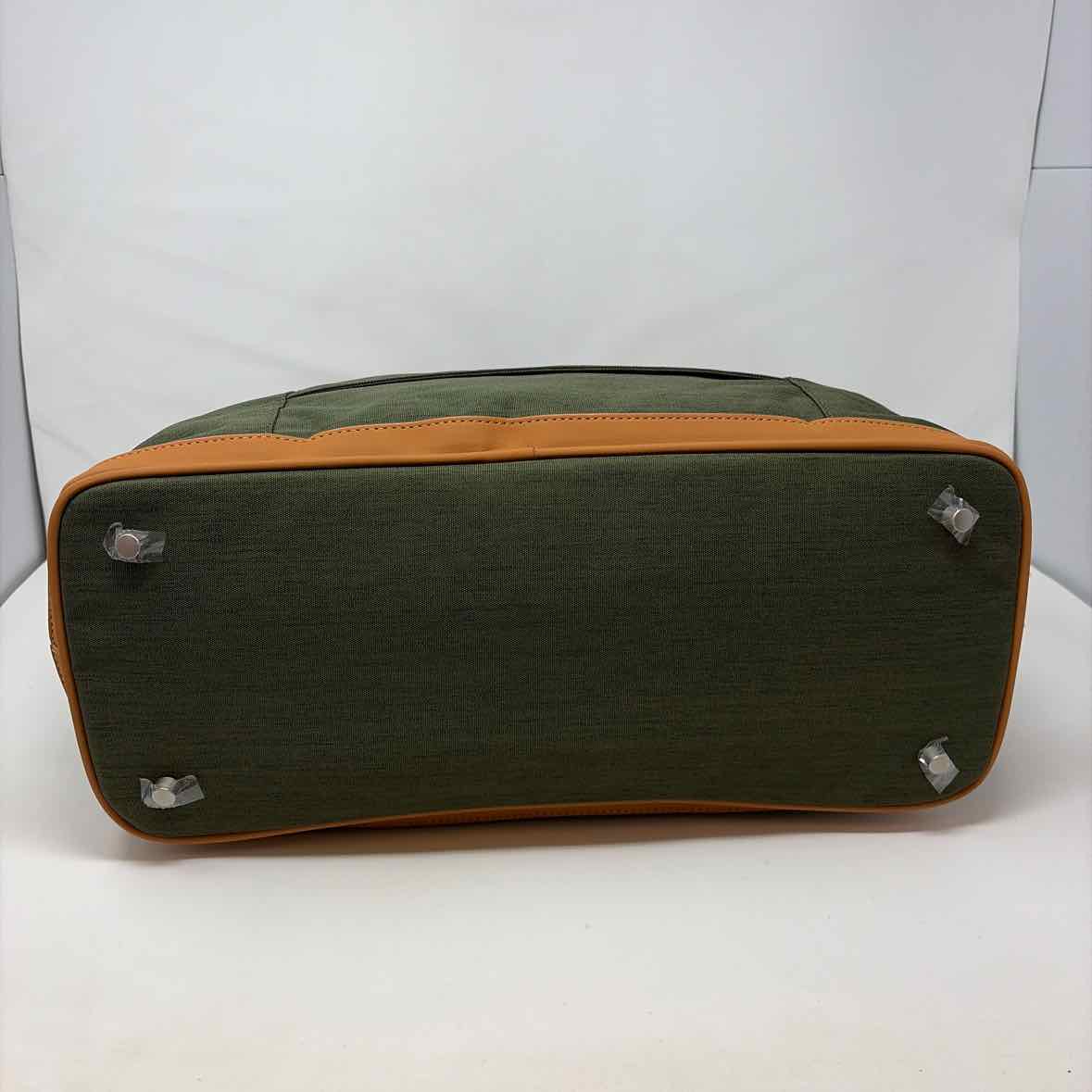 Pre-Owned Nordace Green Multi Fabric Handbag