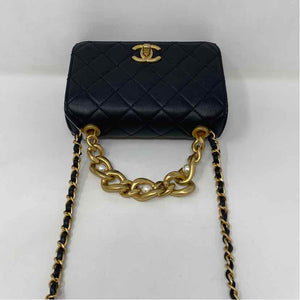 Pre-Owned Chanel Black Leather Designer Handbag