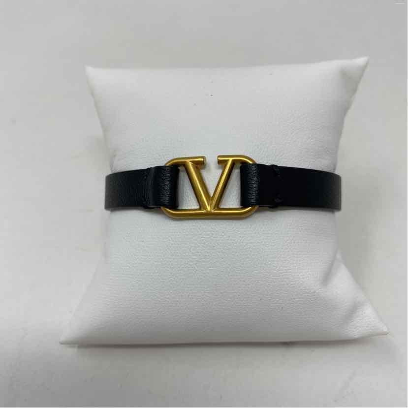 Pre-Owned Valentino Black/Red Leather Designer Jewelry