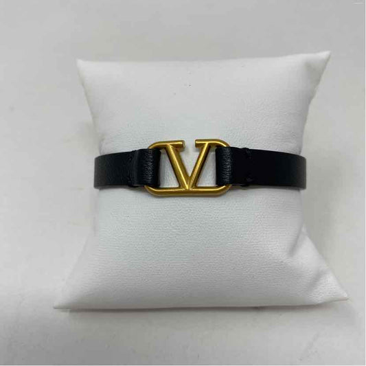 Pre-Owned Valentino Black/Red Leather Designer Jewelry