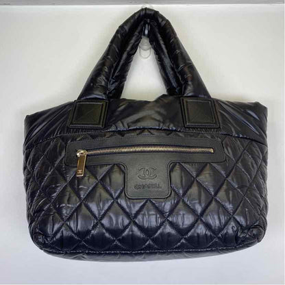 Pre-Owned Chanel Black Nylon Designer Handbag
