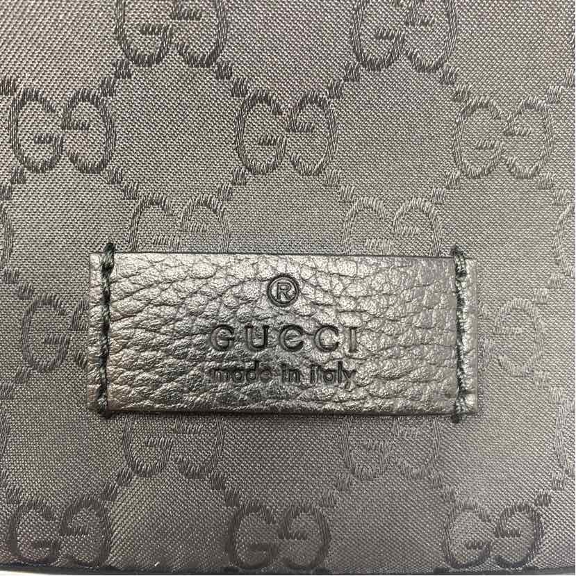 Pre-Owned Gucci Black Nylon Designer Handbag
