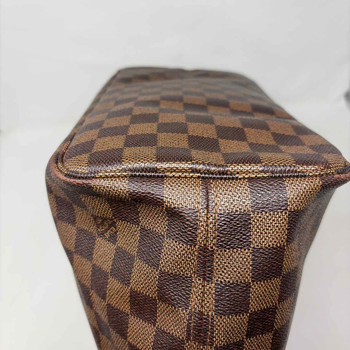 Pre-Owned Louis Vuitton Damier Eben Canvas Designer Handbag