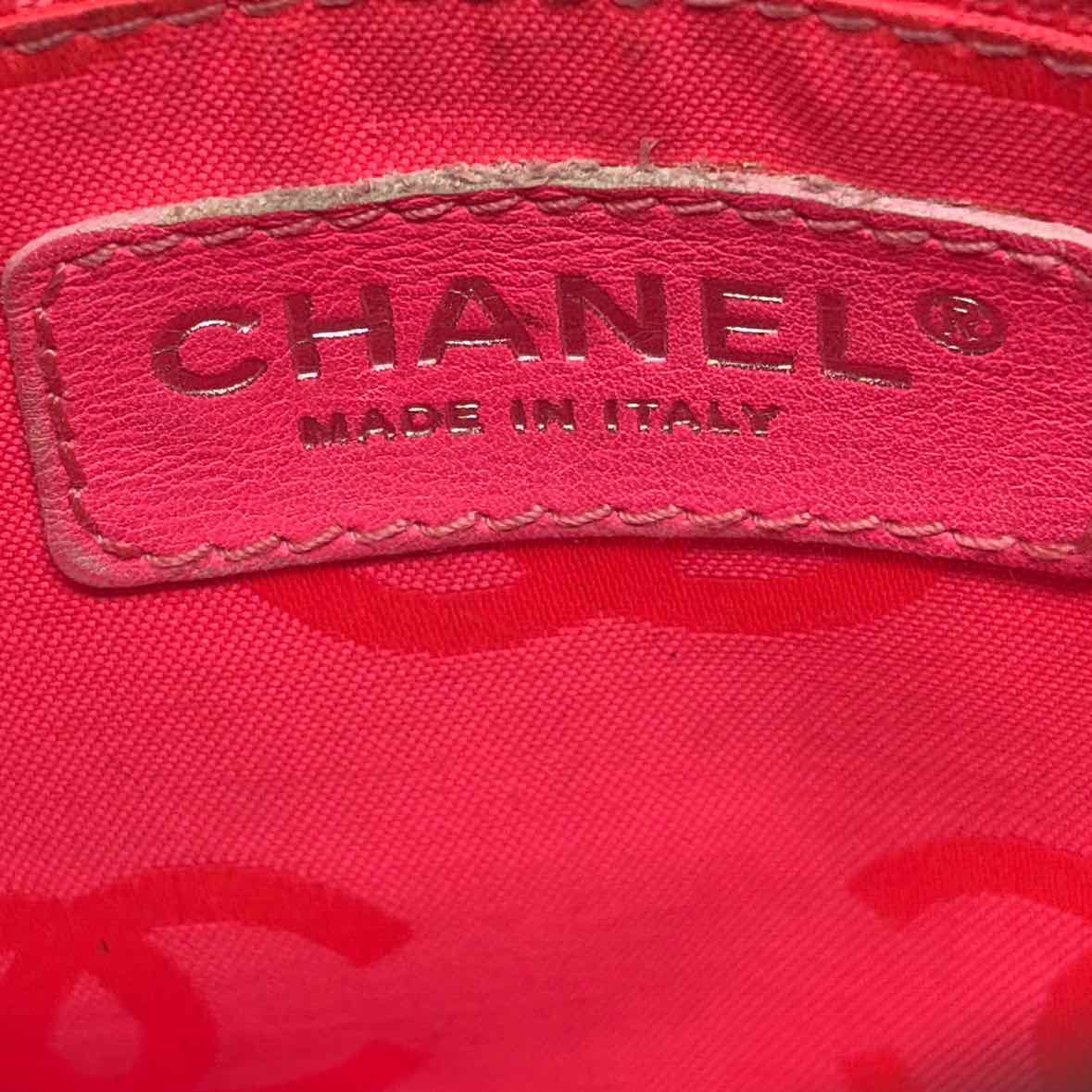 Pre-Owned Chanel Black Leather Handbag