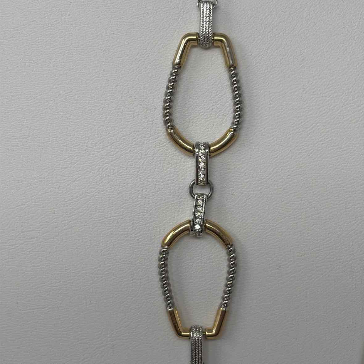 Pre-Owned Boutique Silver/Gold Chains Necklace