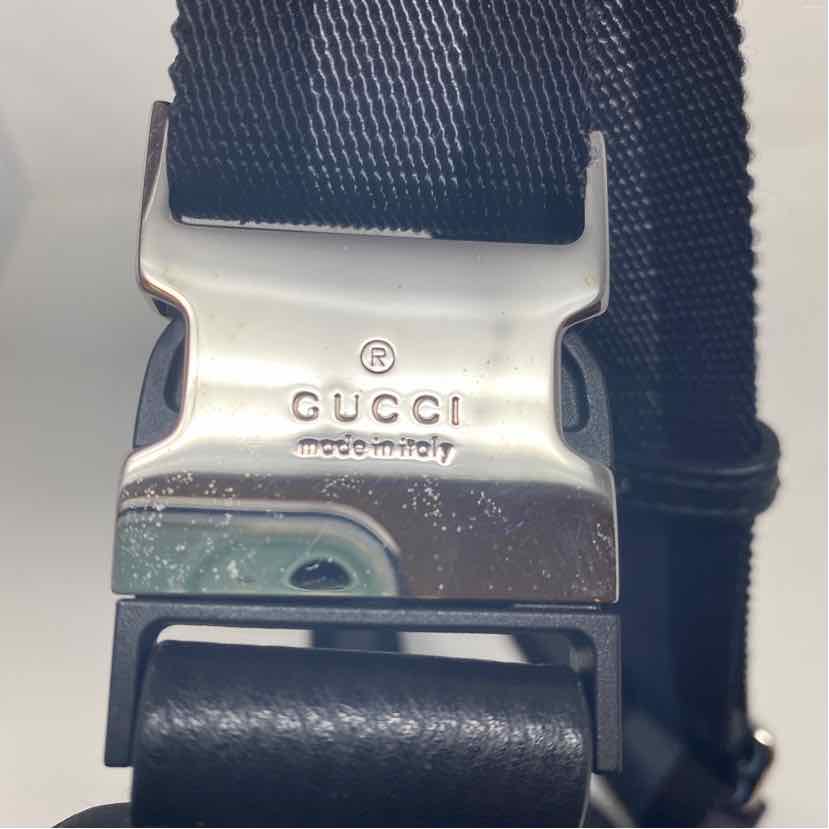 Pre-Owned Gucci Black Nylon Designer Handbag