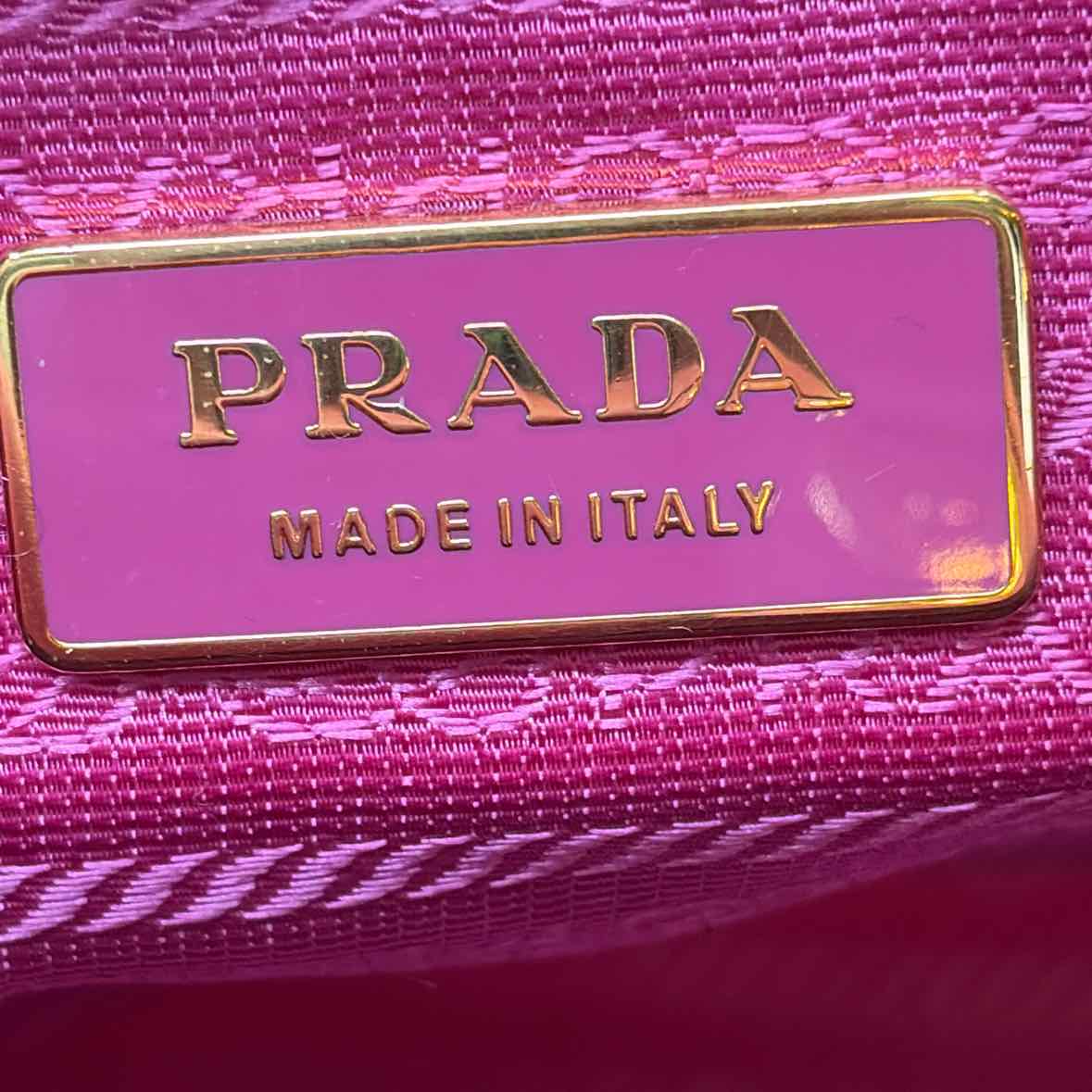 Pre-Owned Prada Pink Nylon Designer Handbag