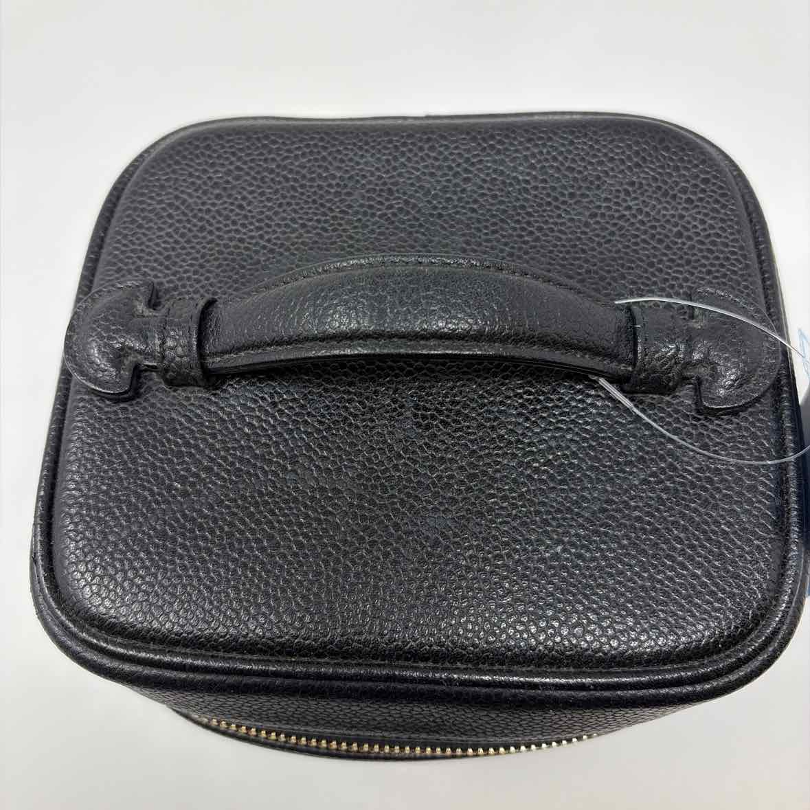 Pre-Owned Chanel Black Leather Designer Handbag