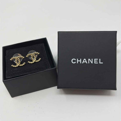Pre-Owned Chanel Gold Metal Designer Jewelry