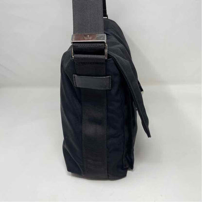 Pre-Owned Gucci Black Nylon Designer Handbag