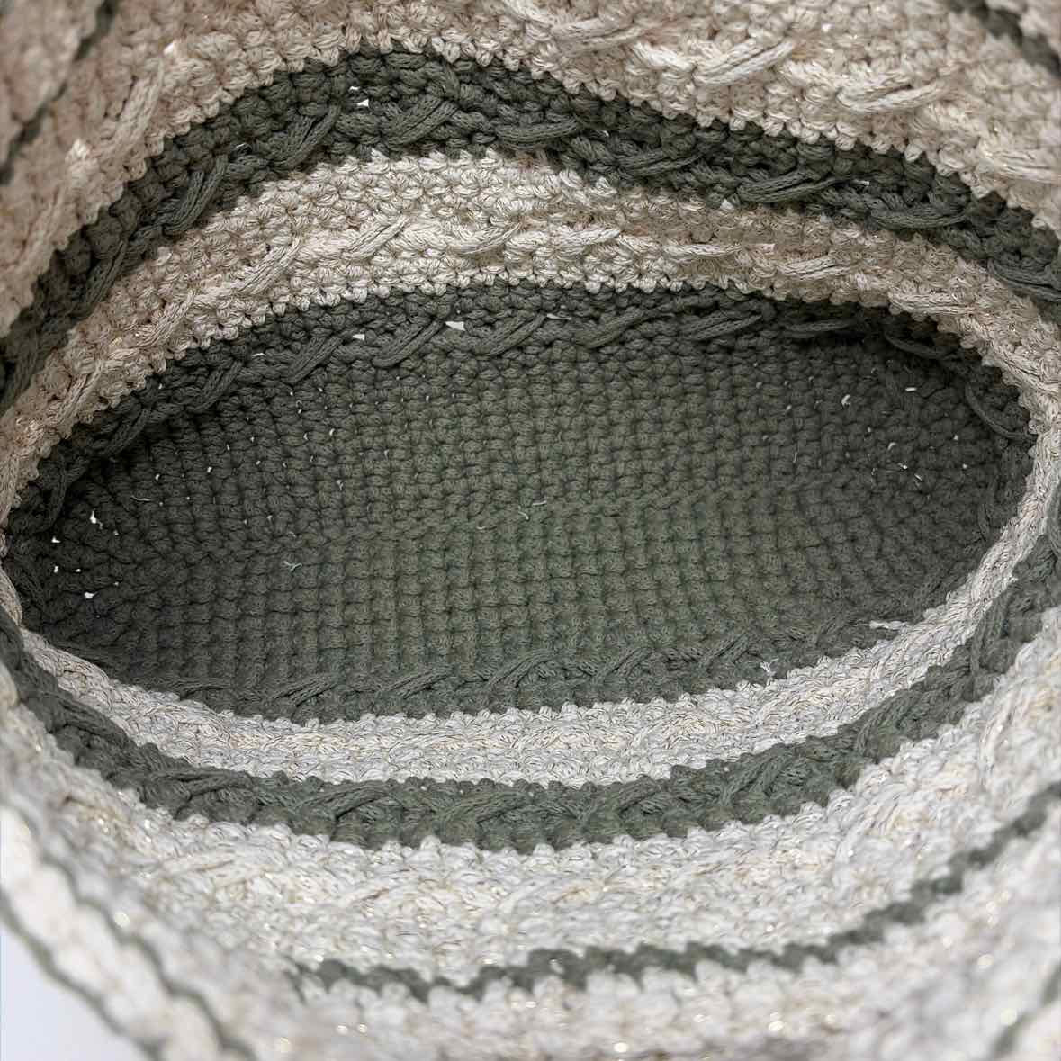 Pre-Owned Boutique Green Multi Crochet Handbag