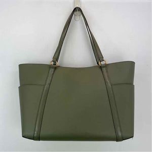 Pre-Owned Michael Kors Green Leather Handbag