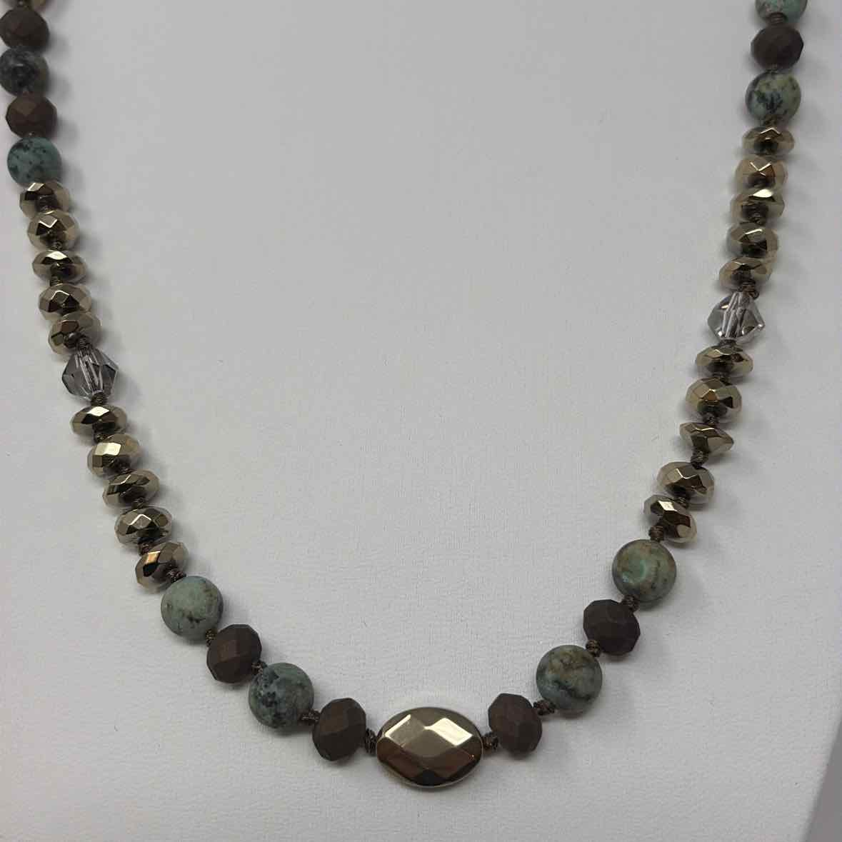 Pre-Owned Boutique Turq Multi Beaded Necklace