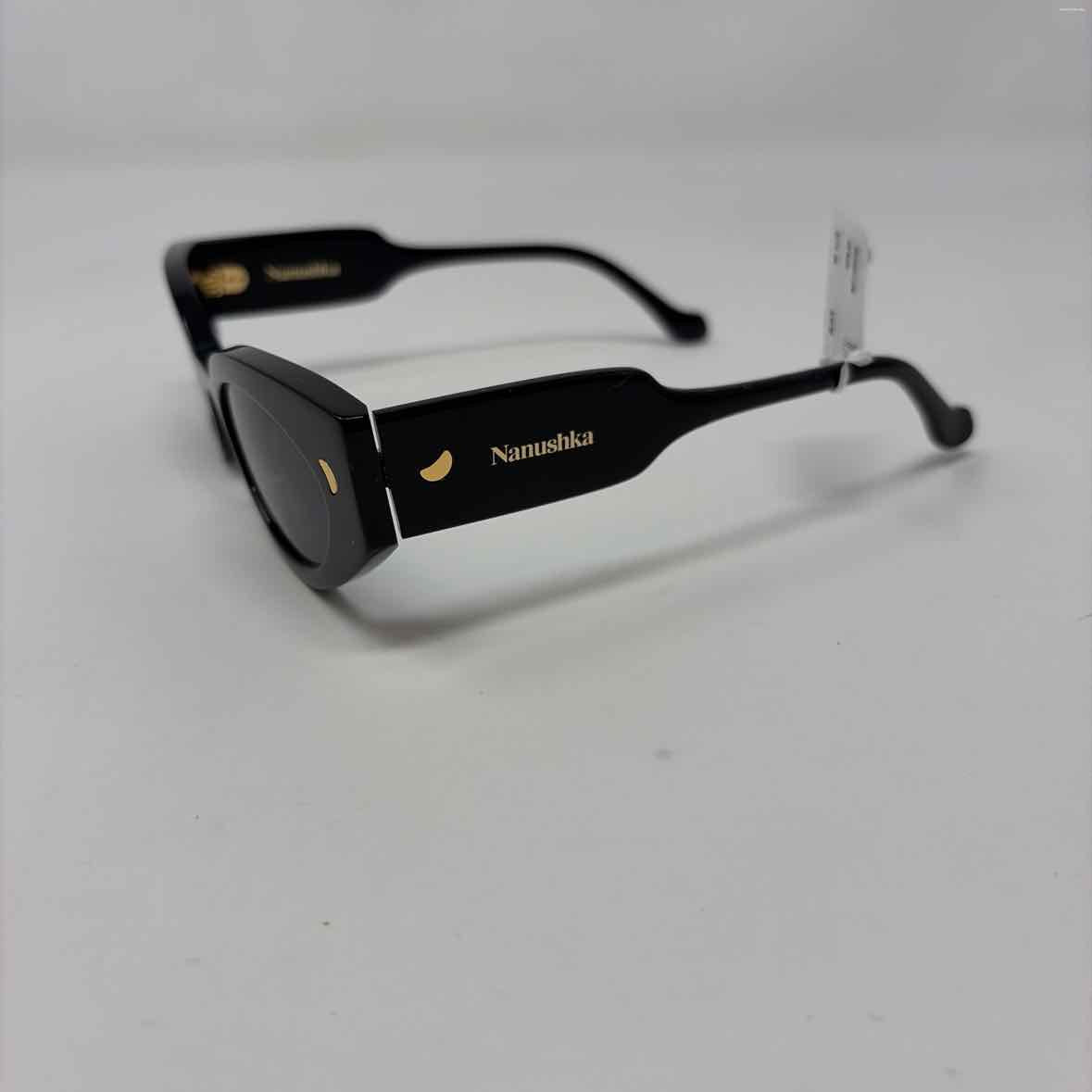 Pre-Owned Nanushka Black Plastic Sunglasses