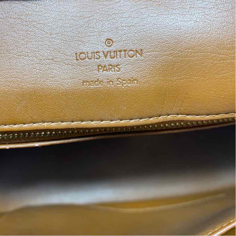 Pre-Owned Louis Vuitton Bronze Patent Designer Handbag