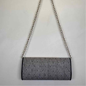 Pre-Owned Made In China Black & White Fabric Handbag