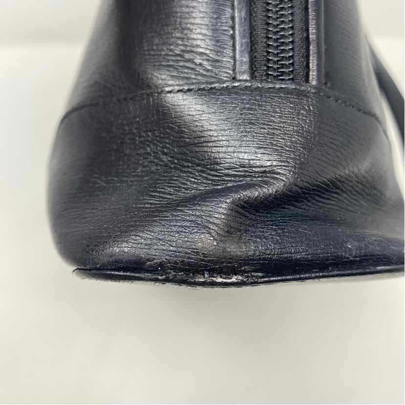 Pre-Owned Gucci Black Leather Designer Handbag