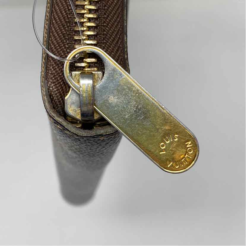 Pre-Owned Louis Vuitton Damier Eben Canvas Designer Wallet