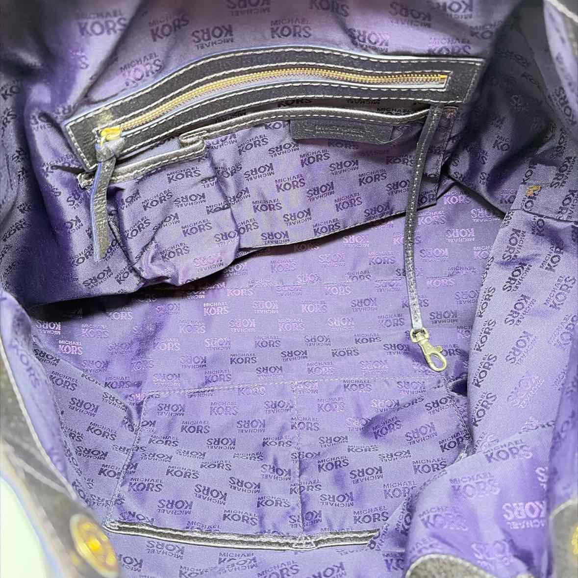Pre-Owned Michael Kors Plum Leather Handbag