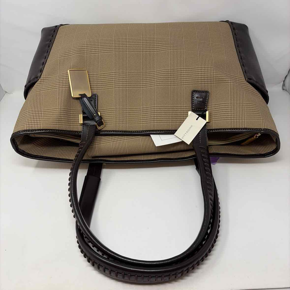 Pre-Owned Adrienne Vittadini Tan Print Fabric Handbag
