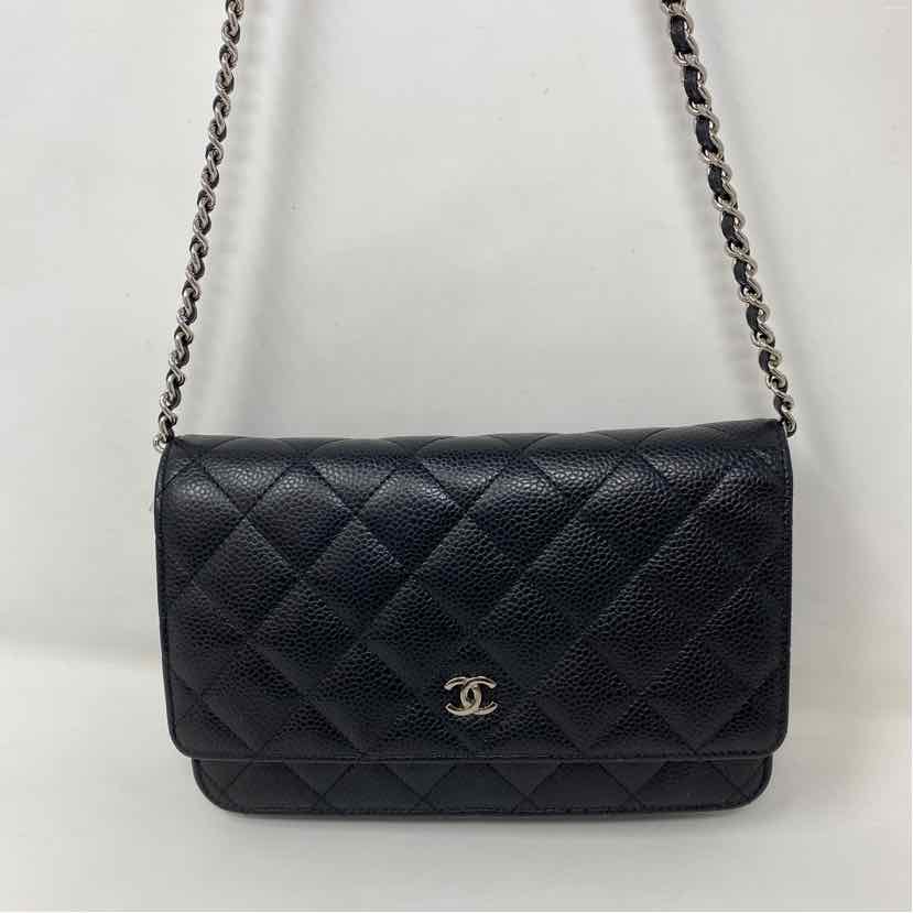 Pre-Owned Chanel Black Leather Designer Handbag