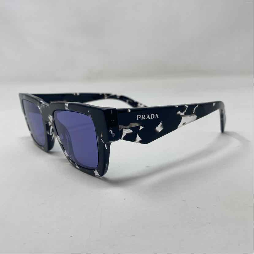 Pre-Owned Prada Black Plastic Designer Sunglasses