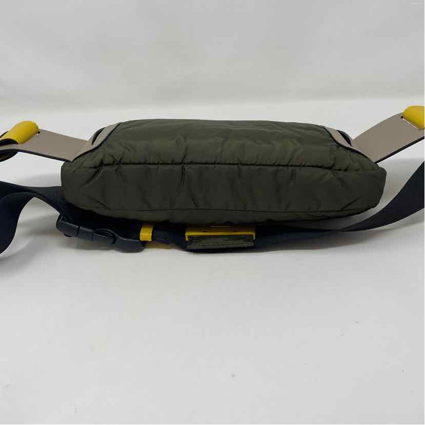 Pre-Owned Fendi Olive Nylon Designer Handbag