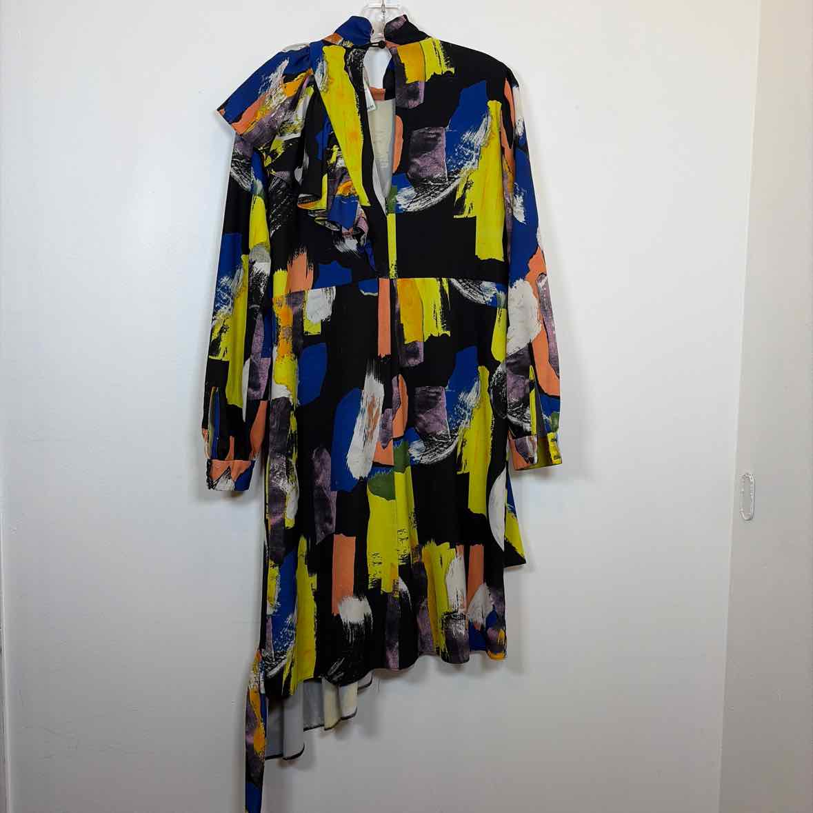 Pre-Owned Size 6/M Asos Black Multi Casual Dress