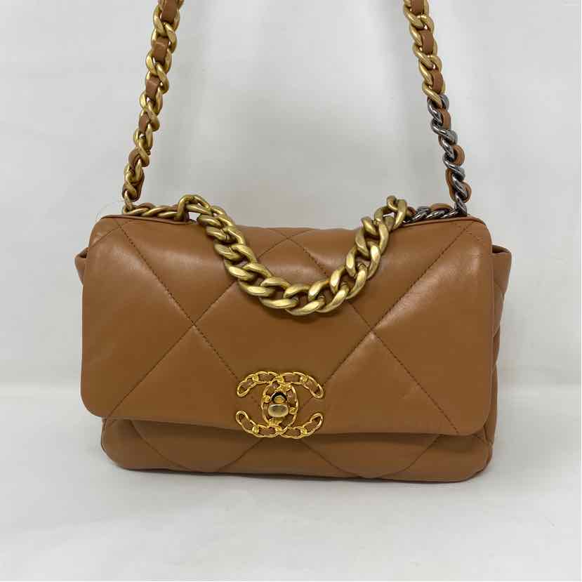Pre-Owned Chanel Cognac Leather Designer Handbag