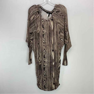 Pre-Owned Size M BCBGMAXAZRIA Taupe Top