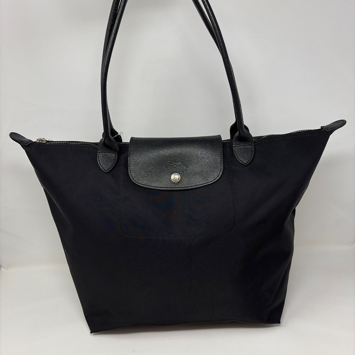 Pre-Owned Longchamp Black Nylon Handbag