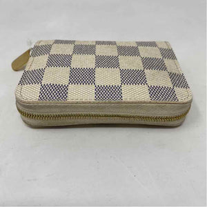 Pre-Owned Louis Vuitton Damier Azur Canvas Designer Wallet