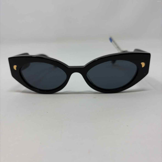 Pre-Owned Nanushka Black Plastic Sunglasses