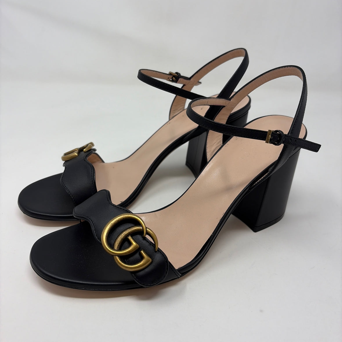 Pre-Owned Gucci Black Leather Shoe Size 8 Designer Shoes