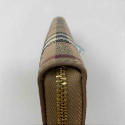 Pre-Owned Burberry Plaid Canvas Designer Wallet