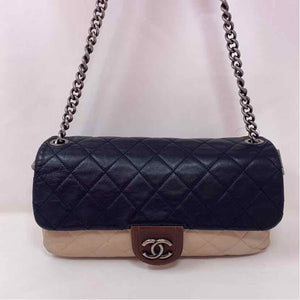 Pre-Owned Chanel Multi Leather Designer Handbag