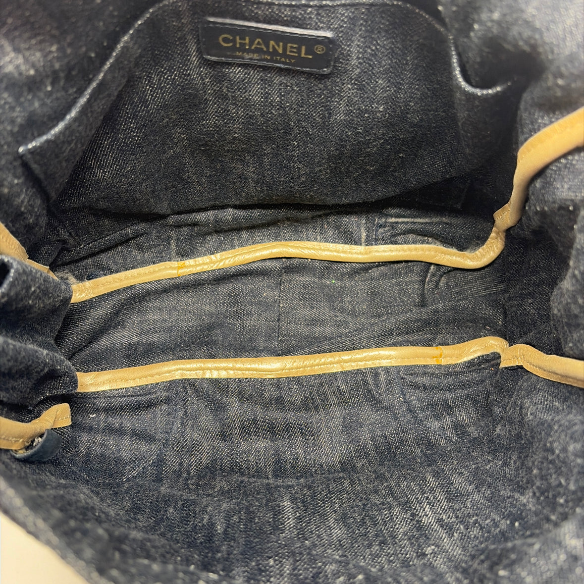 Pre-Owned Chanel Denim Denim Designer Handbag