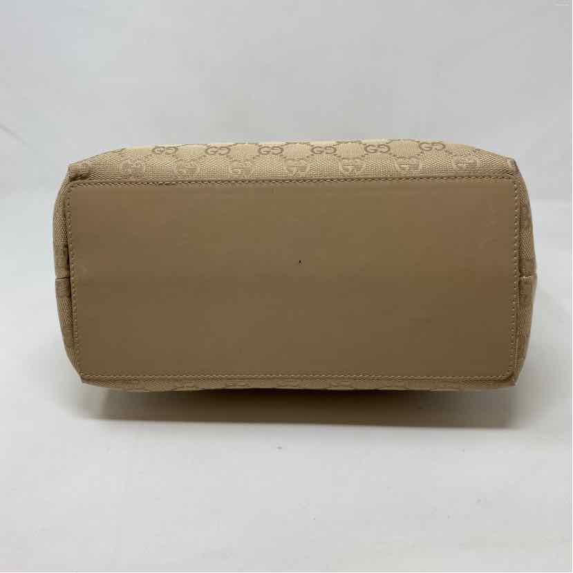 Pre-Owned Gucci Cream Canvas Designer Handbag