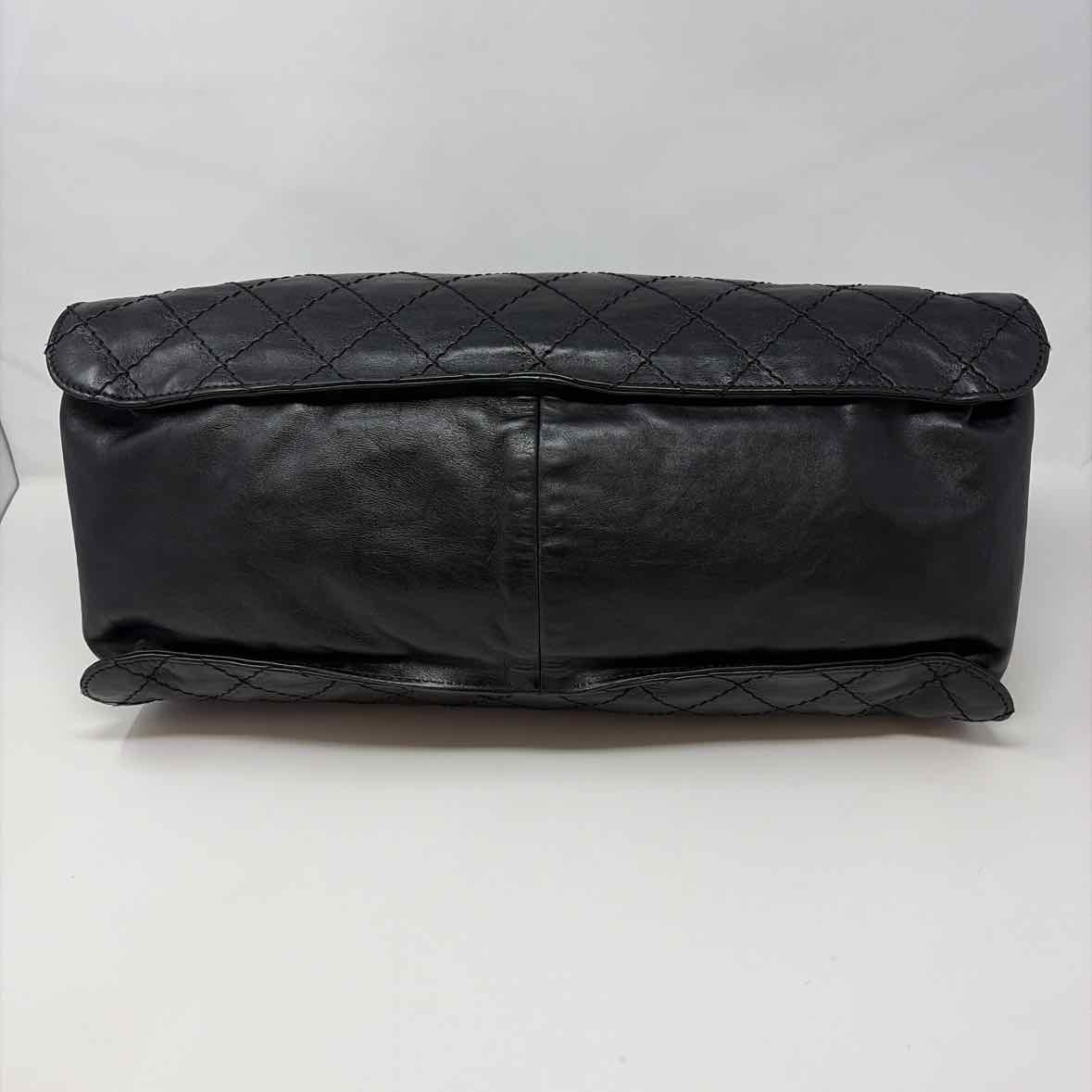 Pre-Owned Chanel Black Leather Designer Handbag