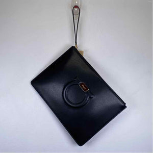 Pre-Owned Salvatore Ferragamo Black Leather Designer Handbag