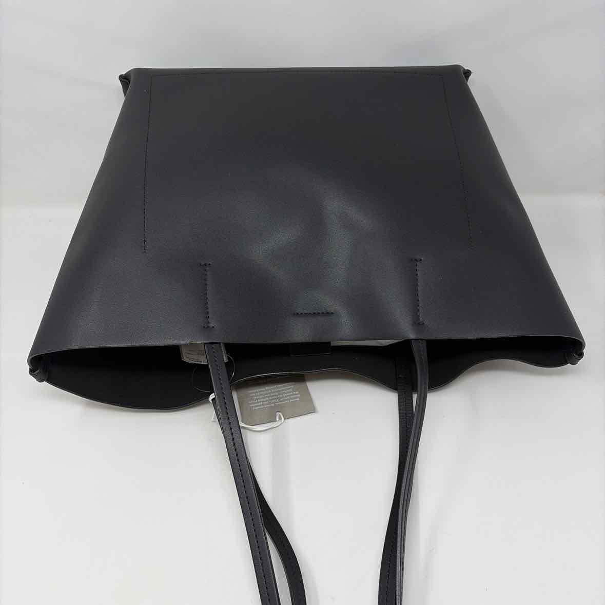 Pre-Owned Everlane Black Leather Handbag
