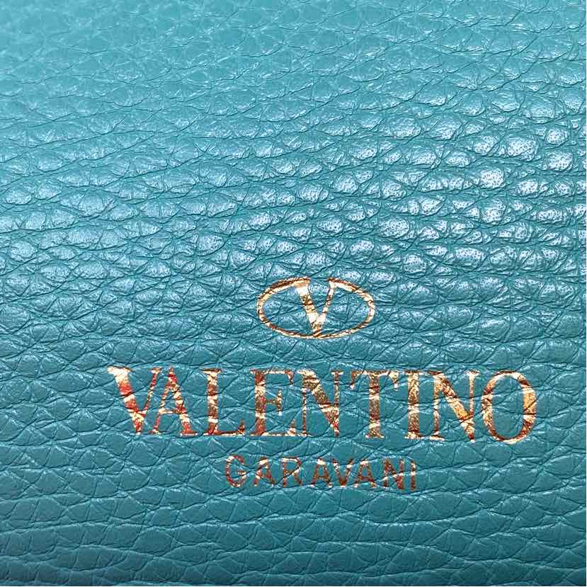Pre-Owned Valentino Turqouise Leather Designer Handbag